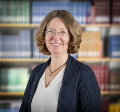 Frau Dr. Stefanie Krivsky-Velten